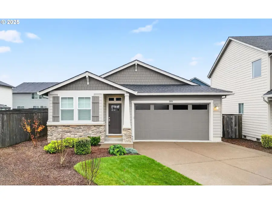 2074 S Ivy St, Cornelius, OR 97113 - Image #2