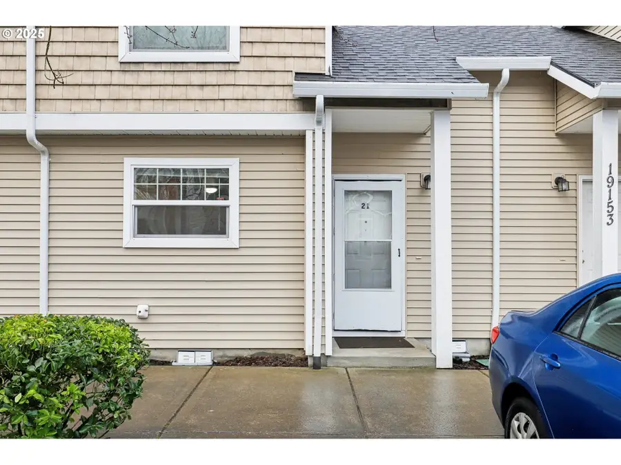 19153 SE Yamhill St #21, Portland, OR 97233 - Image #2