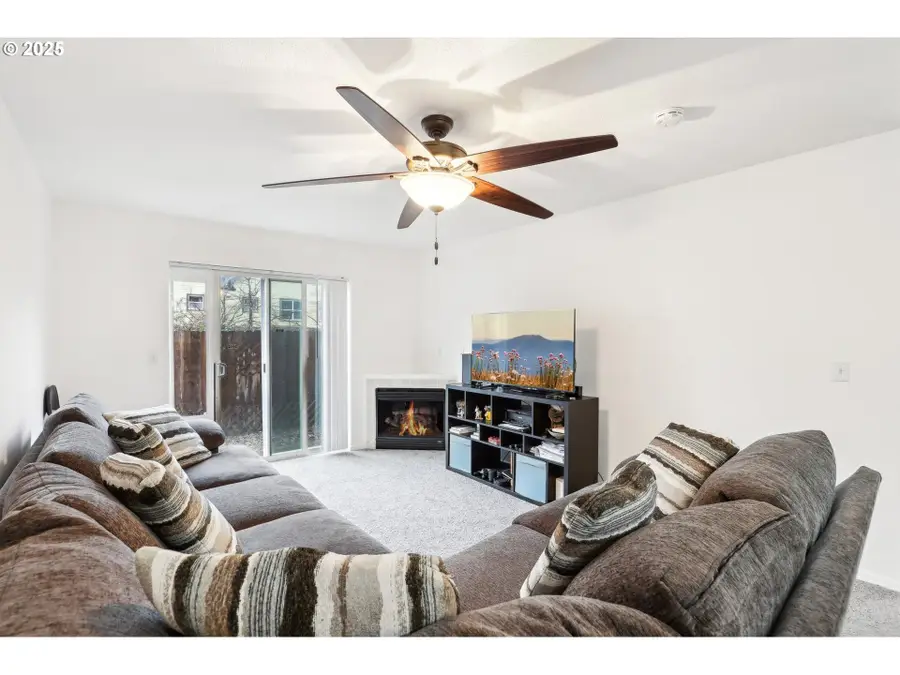 19153 SE Yamhill St #21, Portland, OR 97233 - Image #3