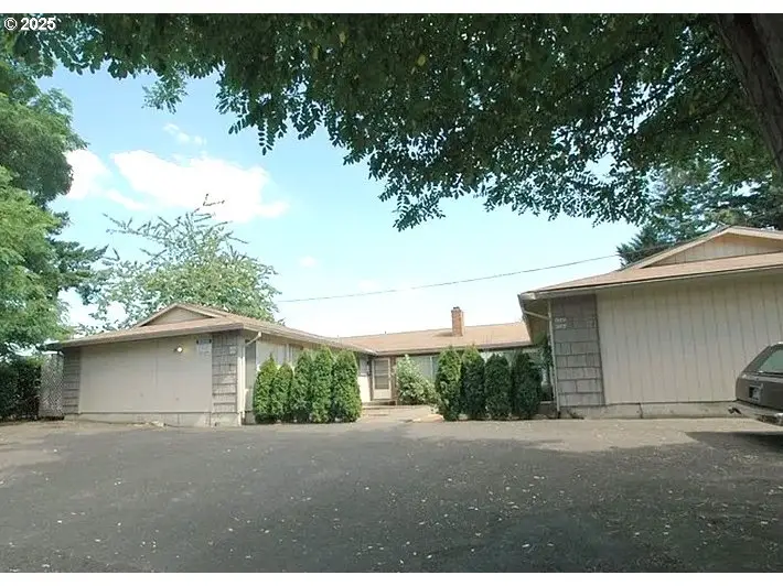 6342 6348 NE Willow St, Portland, OR 97213 - Image #1