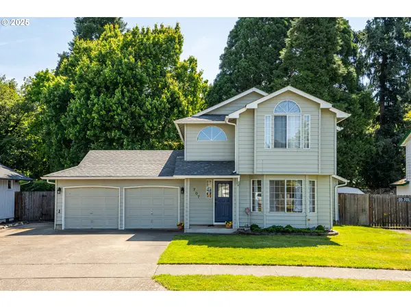 707 Driftwood Dr, Eugene, OR 97402