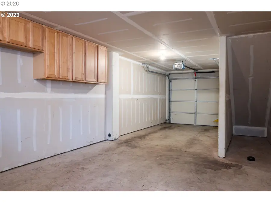 21837 NE Larkspur Ln, Fairview, OR 97024 - #2