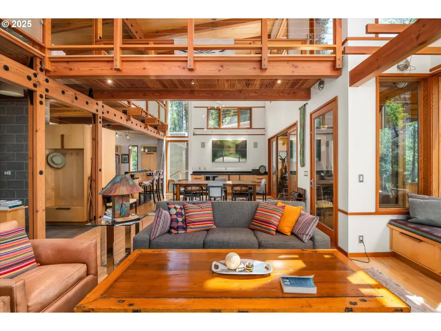 49348 Mckenzie Hwy, Vida, OR 97488 - #3