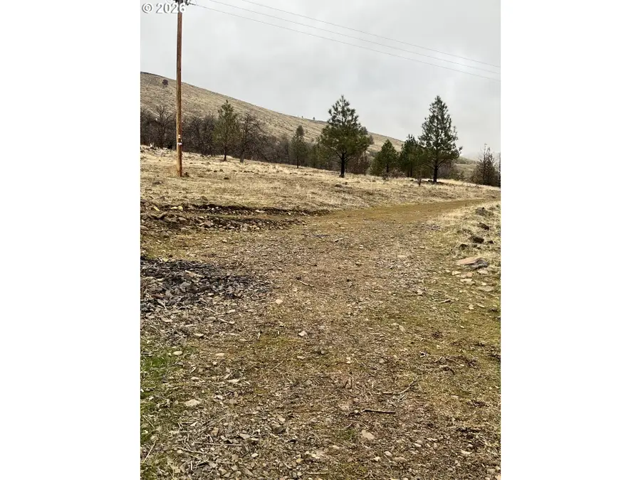 82903 Shadybrook Rd, Tygh Valley, OR 97063 - Image #2