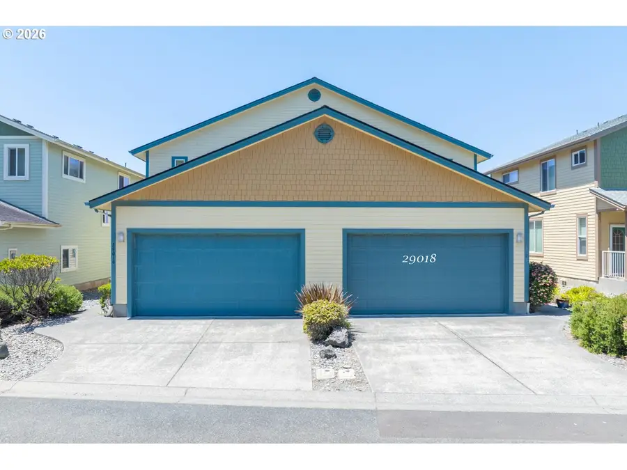 29018 Vizcaino Ct, Gold Beach, OR 97444 - #2