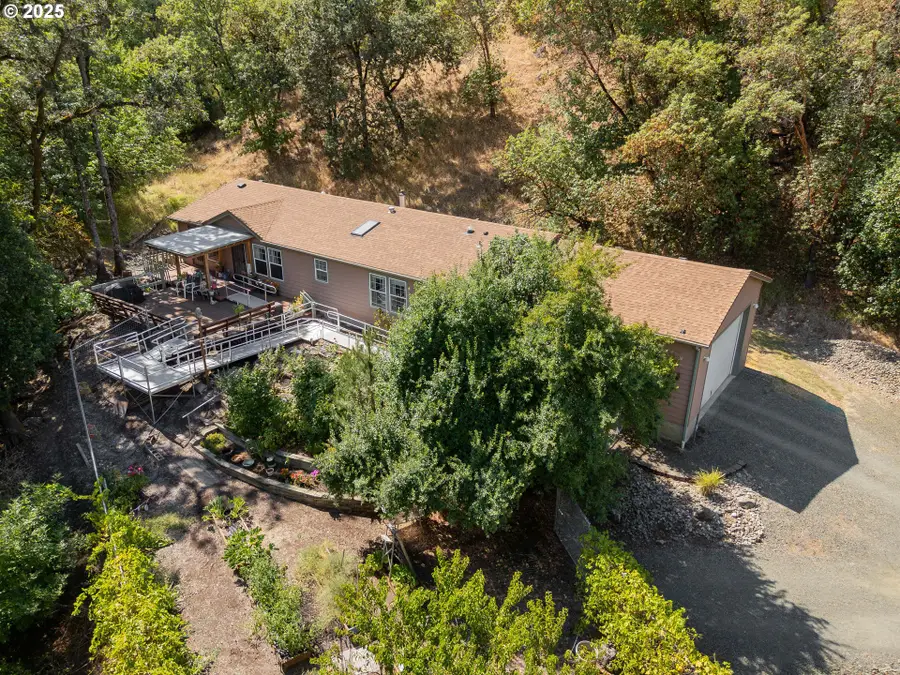 5120 NW Broad St, Roseburg, OR 97471 - Image #2