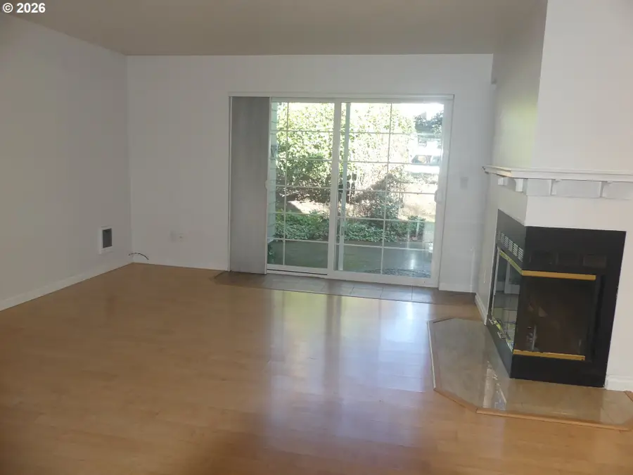 8405 SW Curry Dr #D, Wilsonville, OR 97070 - #2