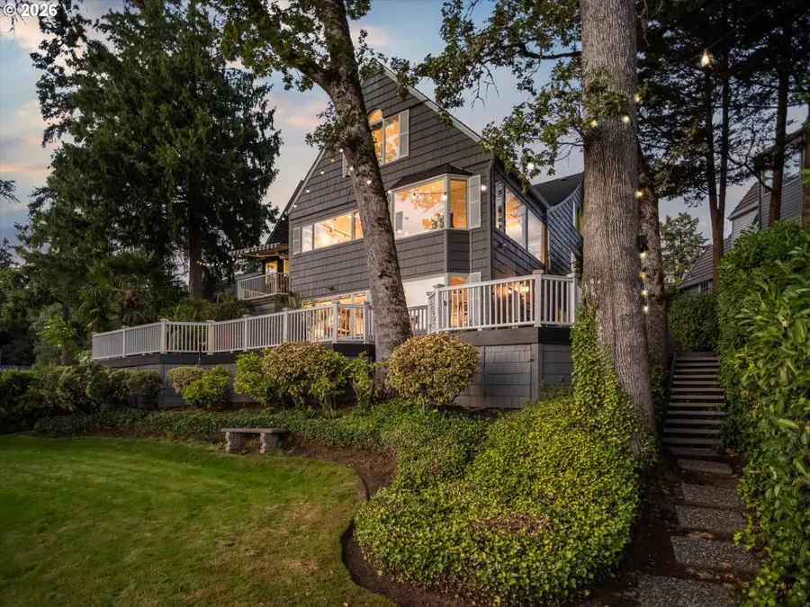 16755 Graef Cir, Lake Oswego, OR 97035 - #2