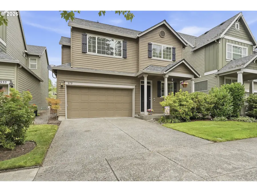 979 SE Roundelay St, Hillsboro, OR 97123 - #2