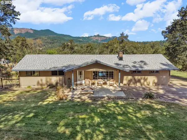 2925 Cleveland Hill Rd, Roseburg, OR 97471