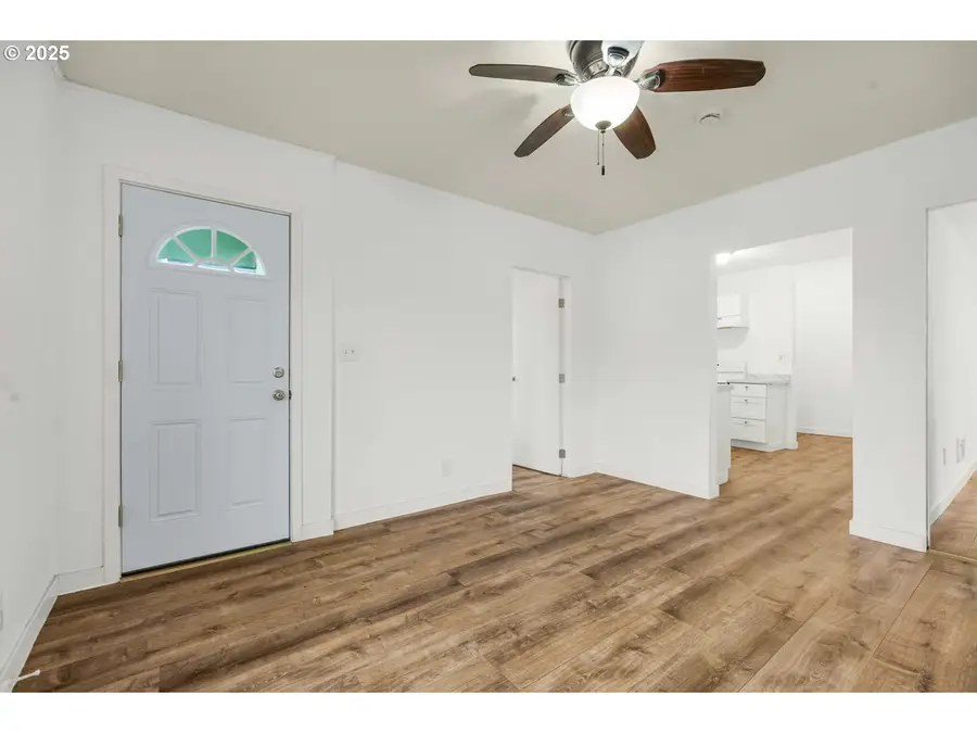 1100 S 7th Ave, Kelso, WA 98626 - Image #2