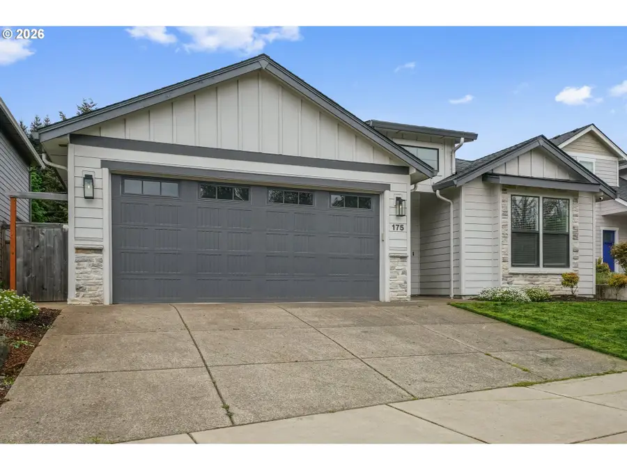 175 NW Beaver Ct, Dallas, OR 97338 - #3