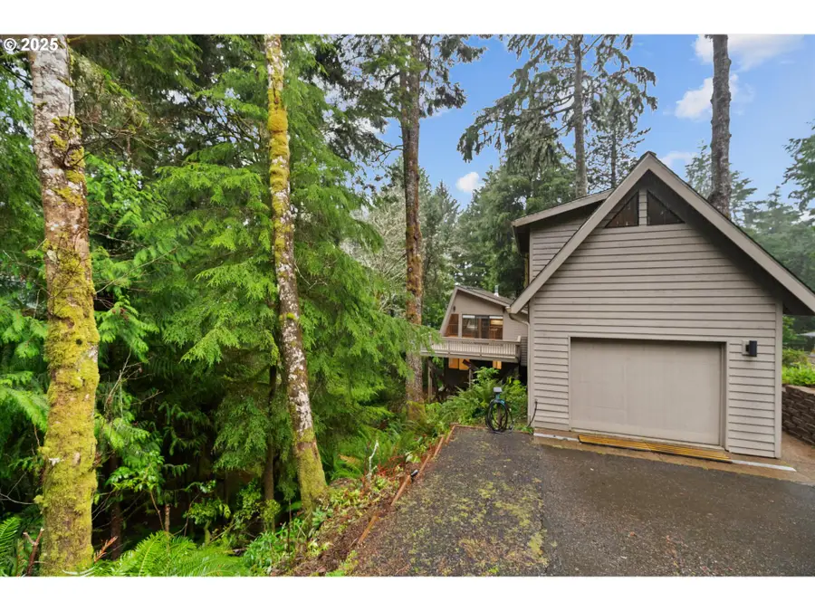 563 Fairway Dr, Gleneden Beach, OR 97388 - Image #2