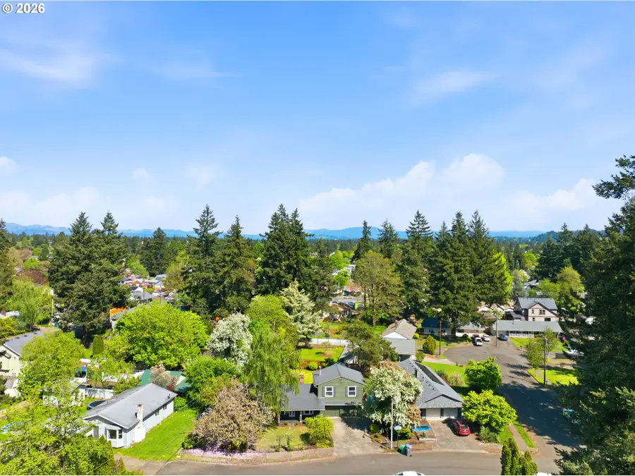1400 SE 146th Pl, Portland, OR 97233 - #2