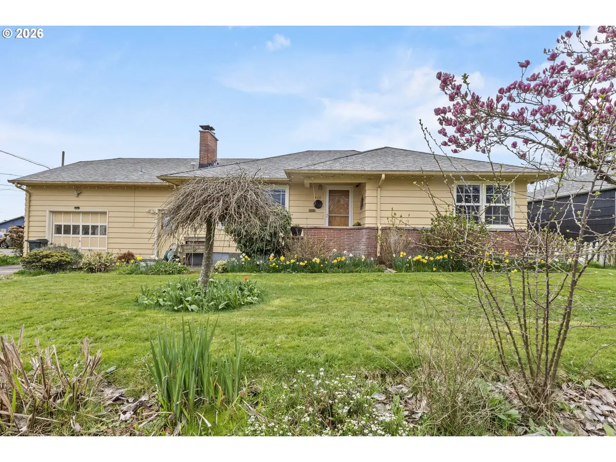 408 SW Chapman St, Sheridan, OR 97378 - #1