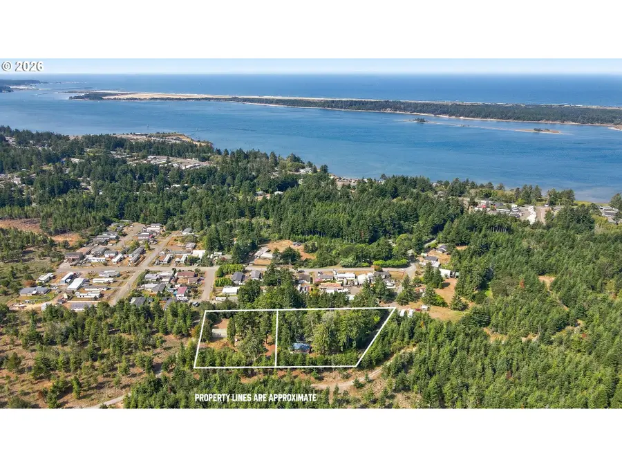 1040 Jefferson St, Coos Bay, OR 97420 - #3