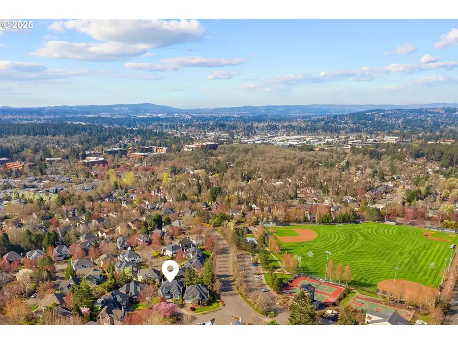 4674 Chelsea Ln, Lake Oswego, OR 97035 - Image #2