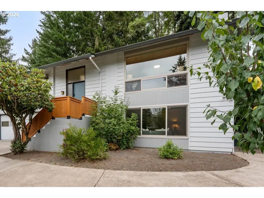 9042 SW Monterey Pl, Portland, OR 97225 - #3