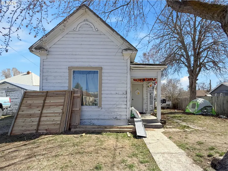 2530 5th St, Baker City, OR 97814 - #2