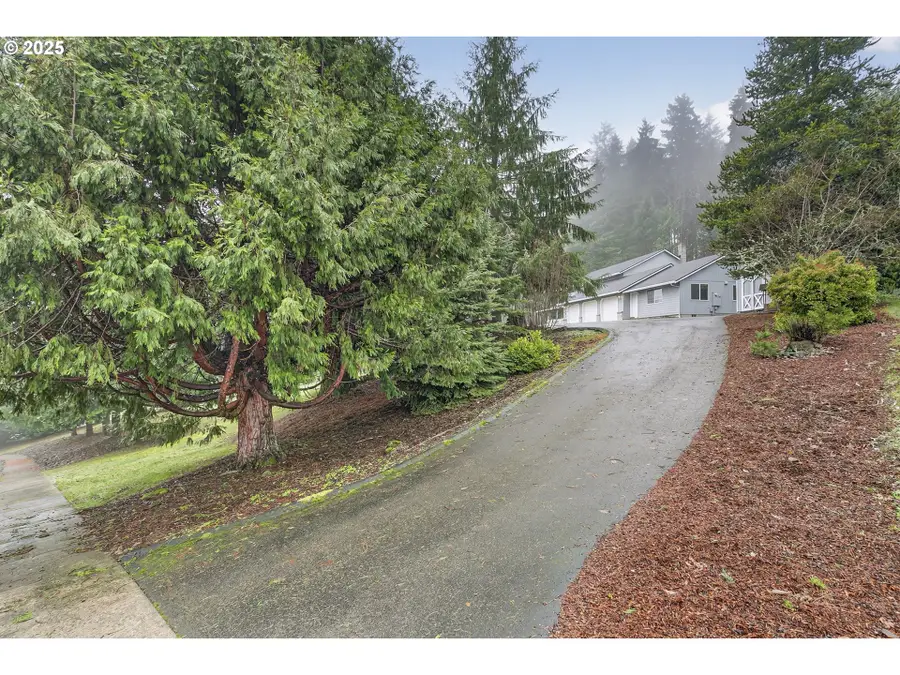 109 Cliff Wood Ln, Kelso, WA 98626 - Image #2