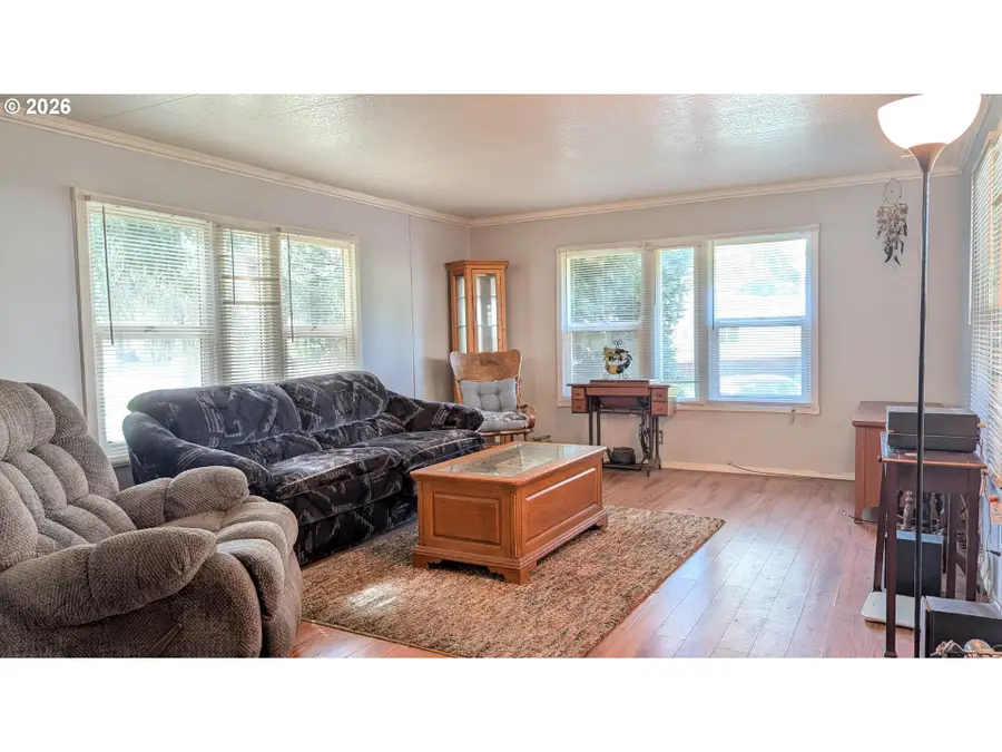 4900 Royal Ave #13, Eugene, OR 97402 - #3