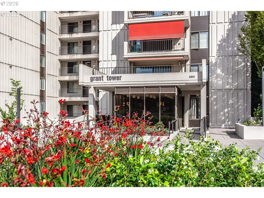 2221 SW 1st Ave #625, Portland, OR 97201 - Image #2