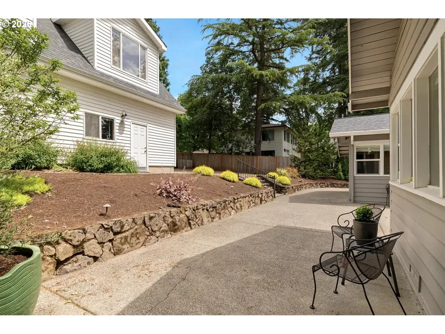 15939 Twin Fir Rd, Lake Oswego, OR 97035 - #3