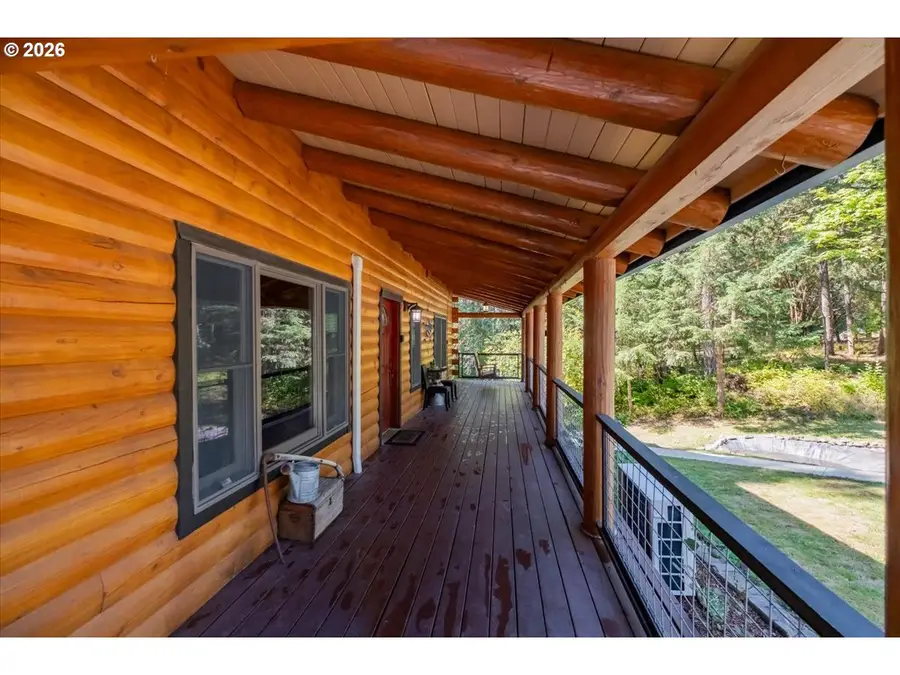 25128 Lawrence Rd, Badger Mountain, OR 97448 - #3