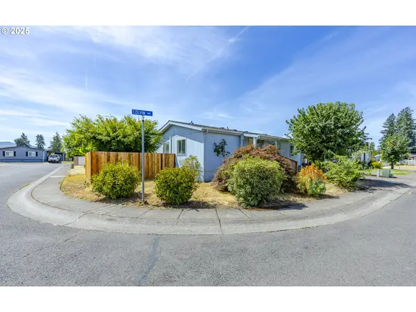 700 N Mill St #56, Creswell, OR 97426