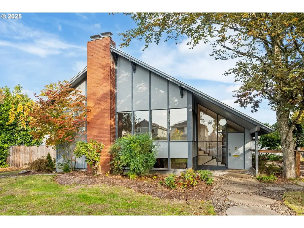 2755 D St Ne, Salem, OR 97301 - Image #1