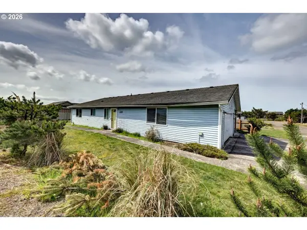 816 325th Pl, OceanPark, WA 98640