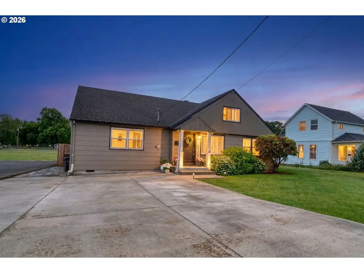 165 N Vernonia Rd, Saint Helens, OR 97051 - #1