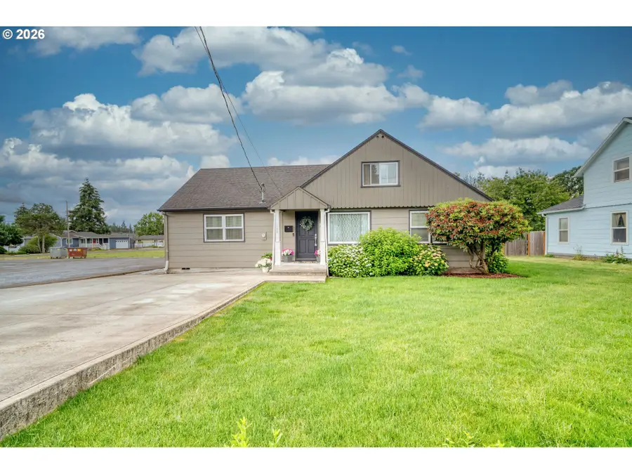 165 N Vernonia Rd, Saint Helens, OR 97051 - #3