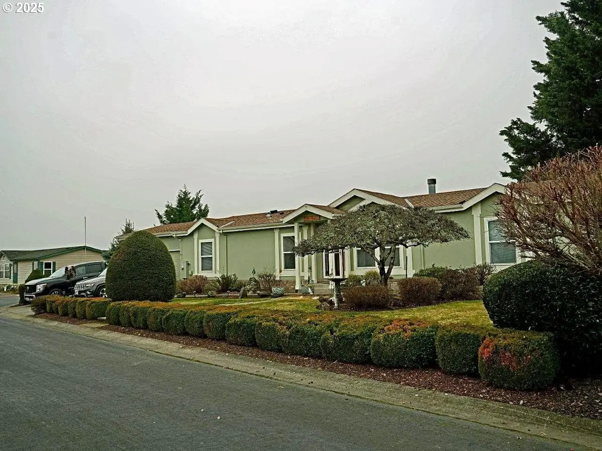 51361 SE Hood View Dr #139, Scappoose, OR 97056 - Image #1