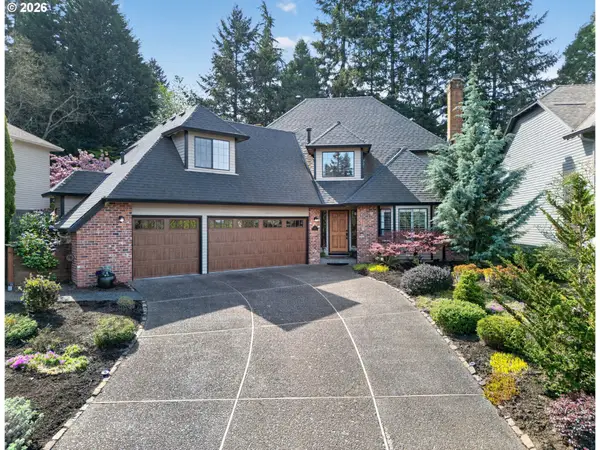 10217 SW Moratoc Dr, Tualatin, OR 97062