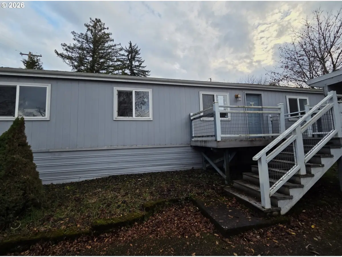 115 NE Eighth St, Oakland, OR 97462 - Image #1