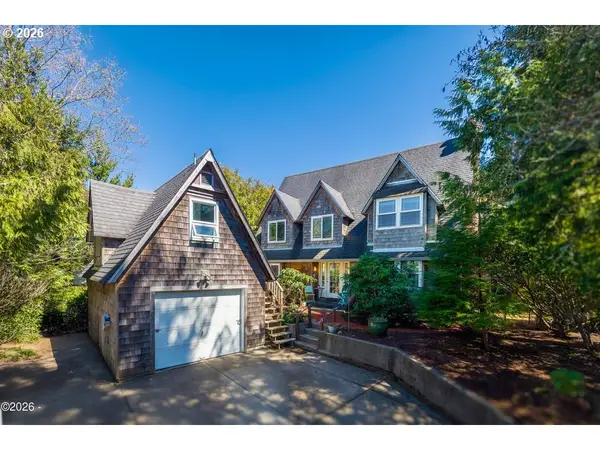 5460 Palisades Dr, LincolnCity, OR 97367