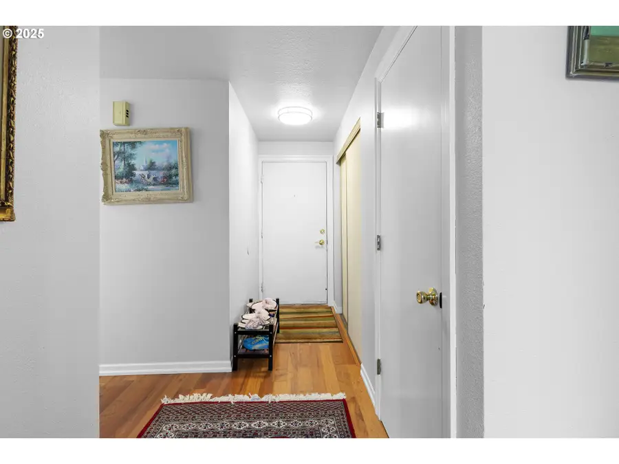 10137 SW Trapper Ter, Beaverton, OR 97008 - #3