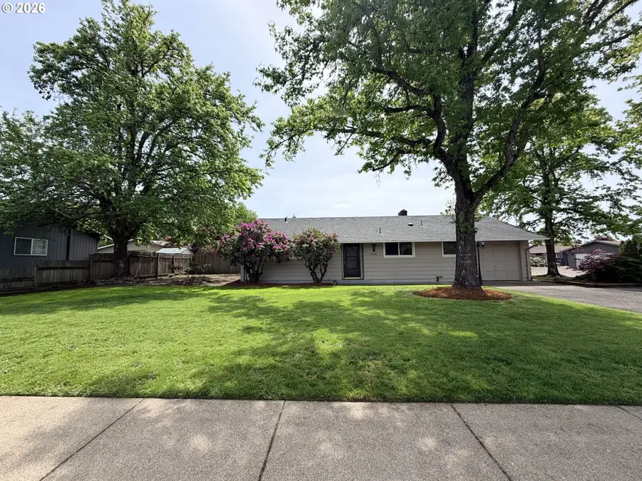 1154 Clinton Dr, Eugene, OR 97401 - #2