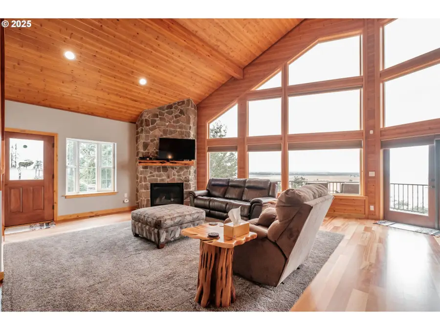 29109 Brownsville Rd, Brownsville, OR 97327 - Image #3