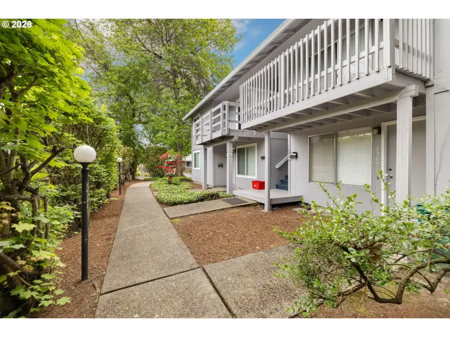 12408 SW 14th St, Beaverton, OR 97005 - #2