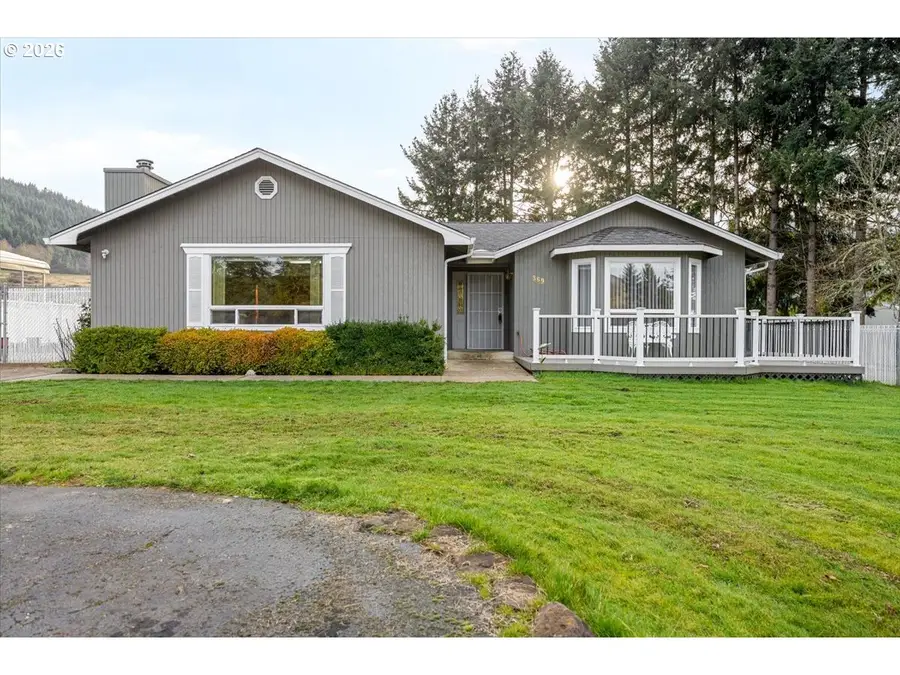 369 Upper Camp Loop Rd, Roseburg, OR 97470 - Image #2