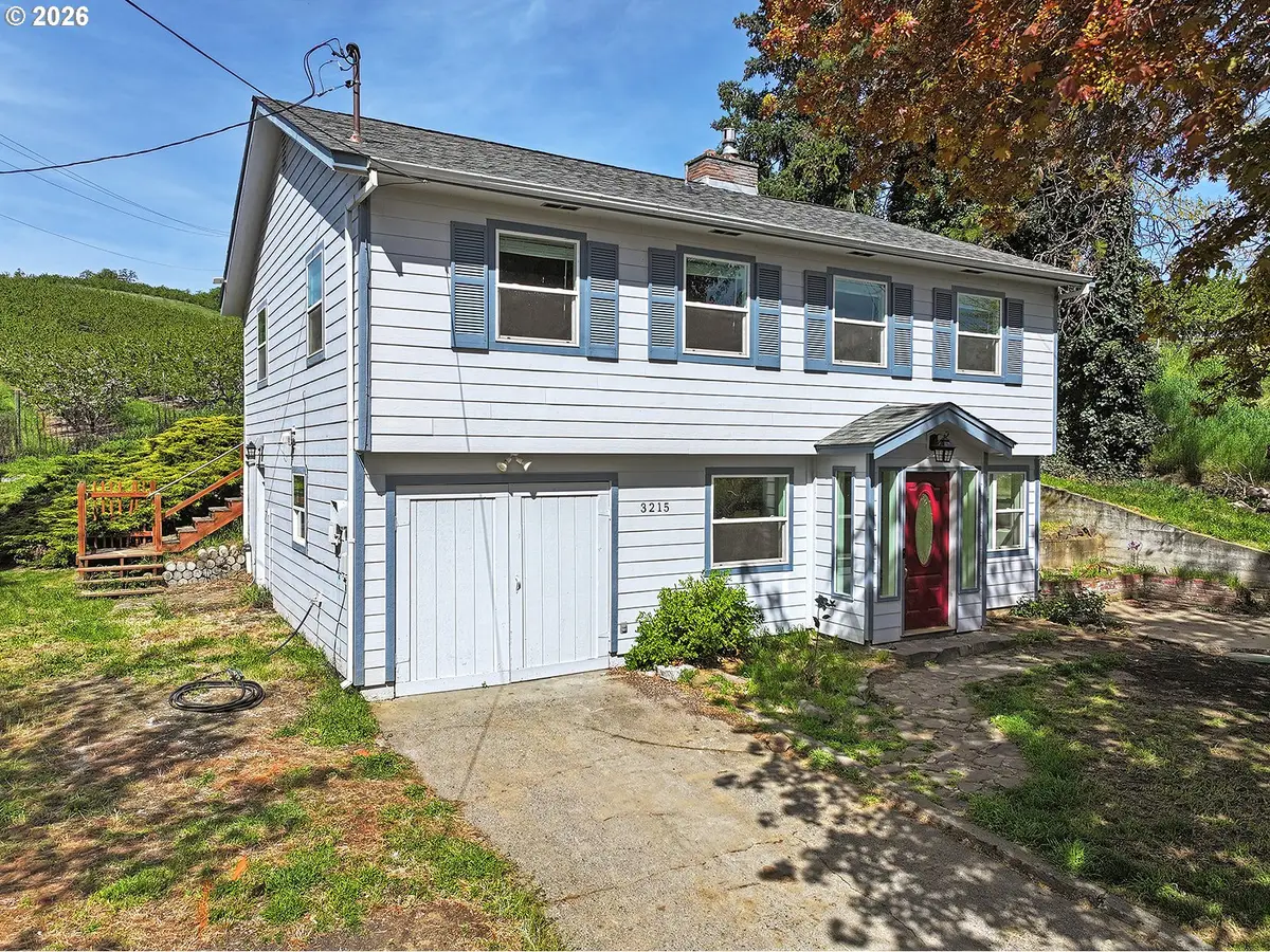 3215 Knob Hill Rd, The Dalles, OR 97058 - #1