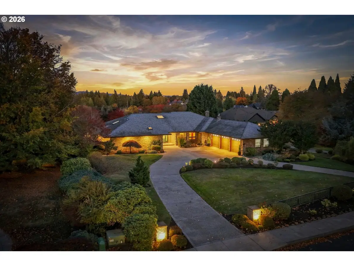 750 SE Arrow Creek Ln, Gresham, OR 97080 - #1