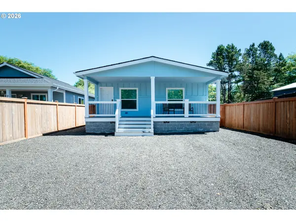 710 N 3rd Street, Westport, WA 98595