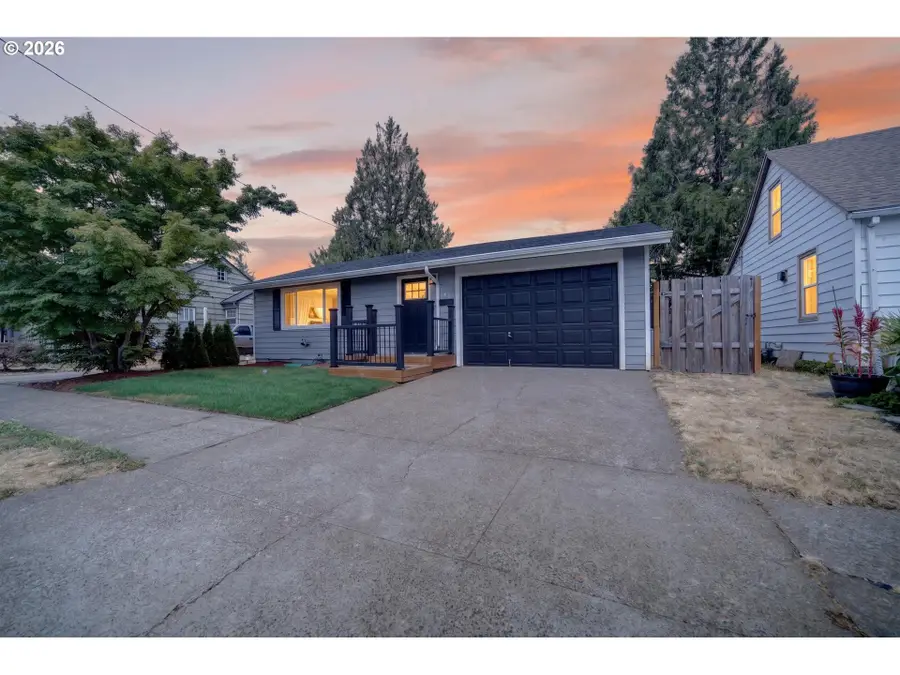 1305 SW 15th Ave, Albany, OR 97321 - #3