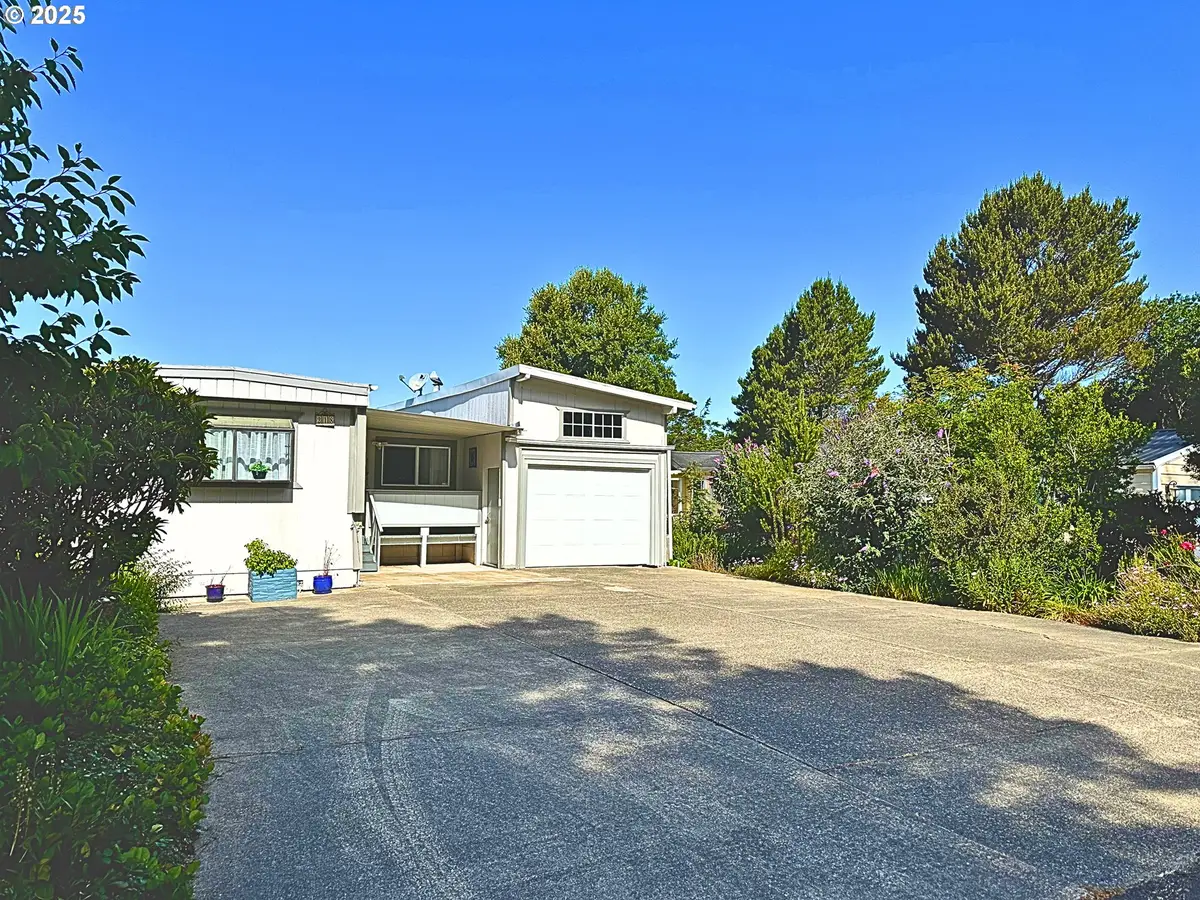 1600 Rhododendron Dr #218, Florence, OR 97439 - Image #1