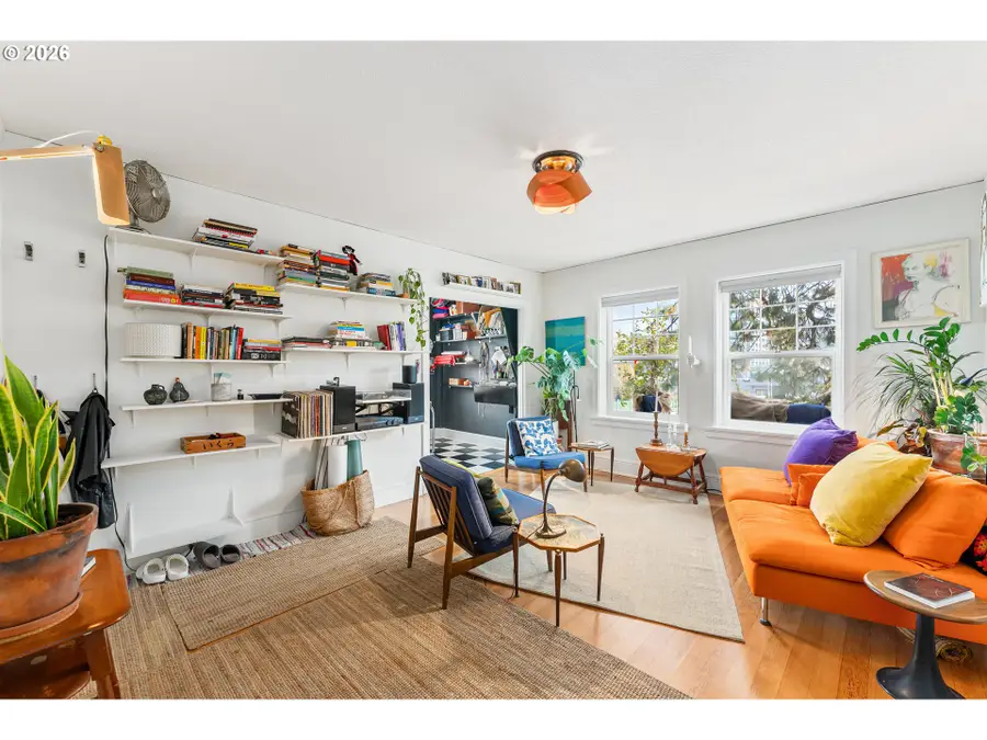 20 NW 16th Ave #215, Portland, OR 97209 - Image #3