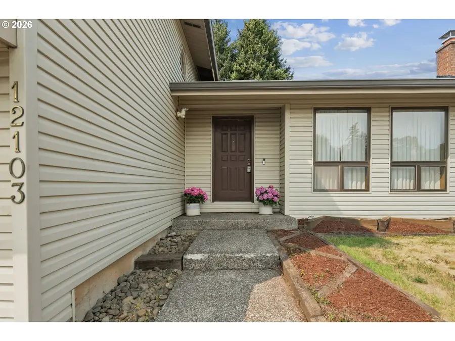 12103 SE 105th Dr, Northwest Clackamas, OR 97086 - #2