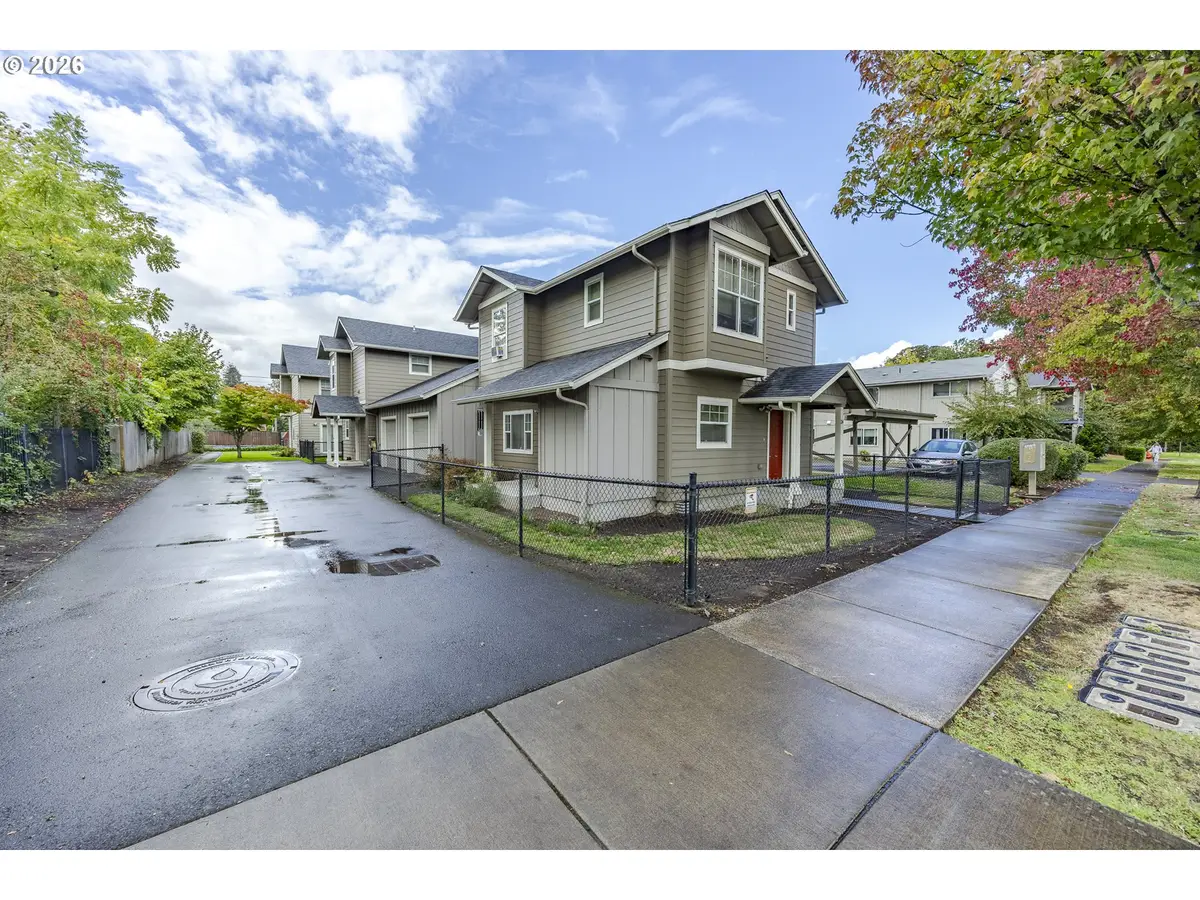 25 N Jefferson Aly, Eugene, OR 97402 - #1
